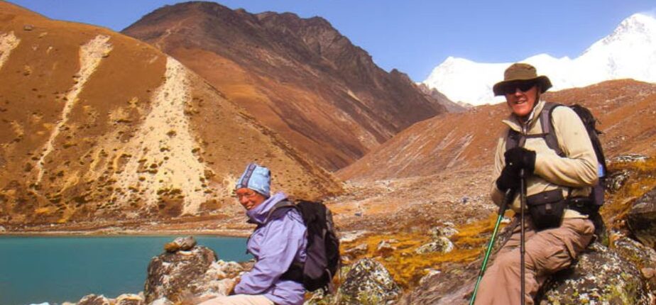 Trekkers at Gokyo Lake